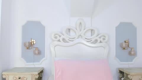 Snapshot of roma_love_ chatting on November 15, 12:13 pm online show from November 15, 12:13 pm