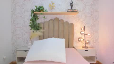   online show from November 26, 12:28 pm