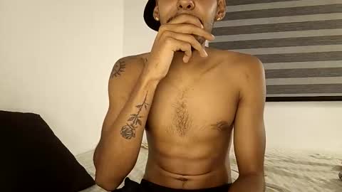 Snapshot of romagaxxl chatting on February 16, 9:16 am Roma Garrido XXL online show from February 16, 9:16 am