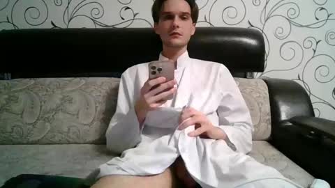 roman1650337 online show from January 8, 10:12 pm