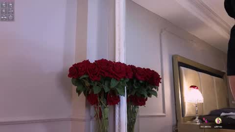   online show from November 5, 11:43 am