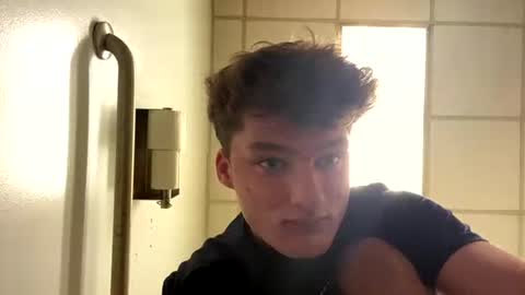 romanbutler07 online show from July 16, 11:49 am