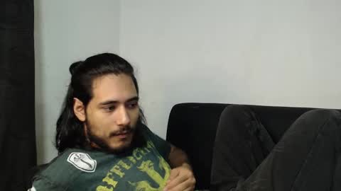 Snapshot of romanphoenix chatting on February 16, 6:43 am Roman online show from February 16, 6:43 am