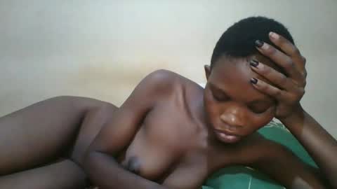 Snapshot of romantic2u4 chatting on April 6, 3:59 am Emma online show from April 6, 3:59 am