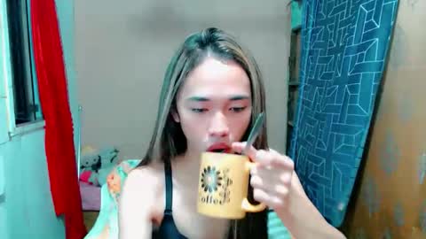 Snapshot of romanticslutxxx chatting on April 19, 2:16 pm empress online show from April 19, 2:16 pm
