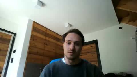 Snapshot of romanz123 chatting on May 25, 12:11 pm romanz123 online show from May 25, 12:11 pm