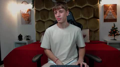 Romeo Ricci online show from December 4, 3:10 pm