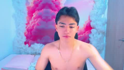 Romeo online show from October 31, 7:04 pm