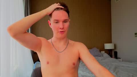 Snapshot of romeosilver chatting on February 18, 4:08 am Romeo online show from February 18, 4:08 am