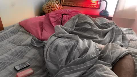 Snapshot of romeotyn chatting on February 3, 7:19 pm romeotyn online show from February 3, 7:19 pm