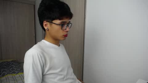 Ronald online show from April 2, 4:43 am