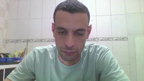 Snapshot of ronnispoto chatting on December 21, 12:20 am ronny online show from December 21, 12:20 am