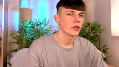 Rony online show from April 9, 8:36 pm