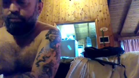 roomatesonfire2 online show from September 25, 9:29 pm
