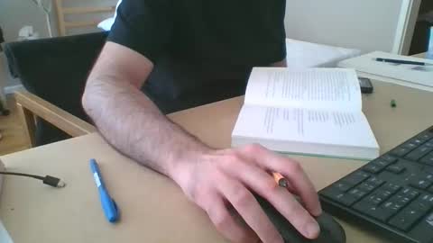 Snapshot of roridory_100 chatting on March 1, 10:50 am roridory_100 online show from March 1, 10:50 am