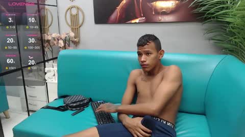 Snapshot of rory_castro chatting on September 12, 8:31 pm RORY CASTRO online show from September 12, 8:31 pm