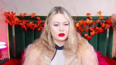 Chloe online show from October 24, 10:44 am