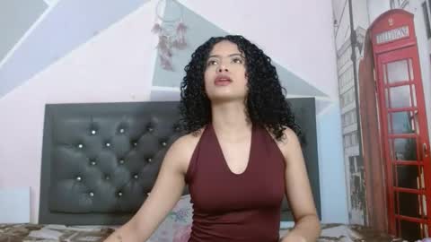 Snapshot of rosa_woolf chatting on May 4, 12:45 pm rosa_woolf online show from May 4, 12:45 pm