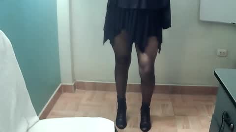 Snapshot of rosabells chatting on February 11, 6:02 pm Rosa online show from February 11, 6:02 pm