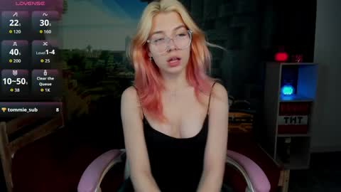 Call me Rosa online show from April 19, 8:35 am