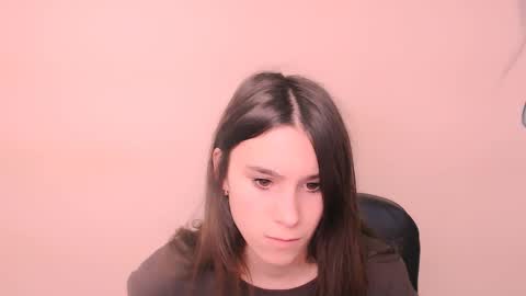 Rose online show from November 14, 8:02 am