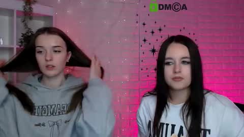 Snapshot of rosalie_liu chatting on November 19, 2:28 pm rosalie_liu online show from November 19, 2:28 pm