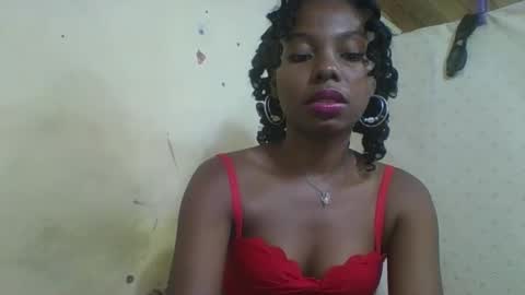 Snapshot of rosalinda933 chatting on April 24, 10:23 pm Rosalinda online show from April 24, 10:23 pm