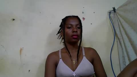 Snapshot of rosalinda933 chatting on May 9, 1:49 pm Rosalinda online show from May 9, 1:49 pm