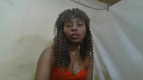 Snapshot of rosalinda933 chatting on May 31, 6:09 pm Rosalinda online show from May 31, 6:09 pm