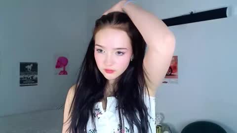 Rosaly online show from March 14, 2:33 pm