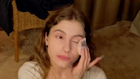 Kylie online show from May 12, 5:10 pm