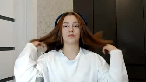 Kiki online show from October 6, 9:18 am