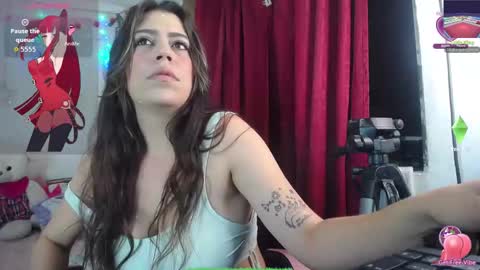 Snapshot of rosario_1996 chatting on February 1, 5:50 am rosario_1996 online show from February 1, 5:50 am