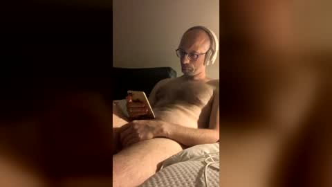 Snapshot of rosbif69 chatting on August 3, 11:19 pm rosbif69 online show from August 3, 11:19 pm