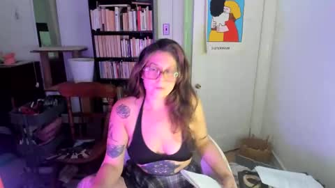 rose257044 online show from September 10, 7:14 pm