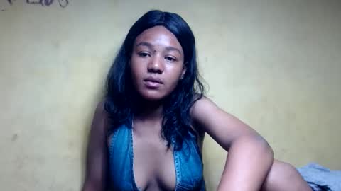 rose69267472 online show from April 26, 8:28 pm