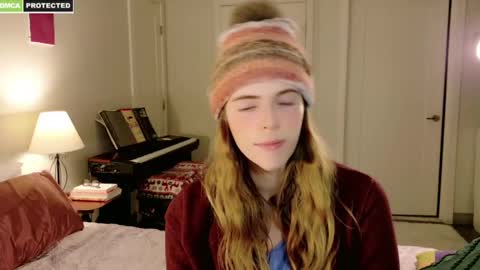 rose77782 online show from February 19, 12:25 am