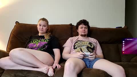 rose__g0ld online show from February 18, 3:31 am