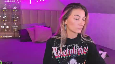 Kimberlly online show from July 20, 11:29 pm