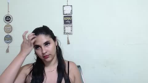 Snapshot of rose_towers4 chatting on February 1, 4:22 am rose_towers4 online show from February 1, 4:22 am