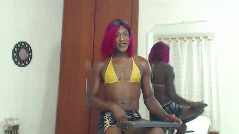 rose_valentiine online show from March 25, 1:28 pm