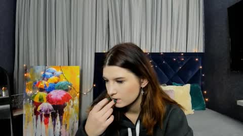 Snapshot of roseblanche2k chatting on January 6, 11:31 pm Florin online show from January 6, 11:31 pm