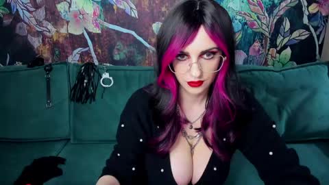 Rosebloom online show from April 18, 3:05 pm