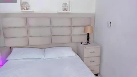 Rose online show from October 11, 1:42 pm