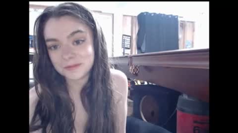 Snapshot of rosegold18 chatting on June 9, 10:16 am Rose Castella online show from June 9, 10:16 am