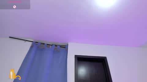 Snapshot of roseliam_ chatting on December 4, 8:50 pm Rose online show from December 4, 8:50 pm