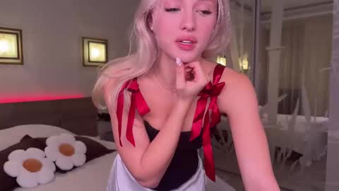 Snapshot of roselyn_rose chatting on November 19, 2:50 pm Roselyn online show from November 19, 2:50 pm