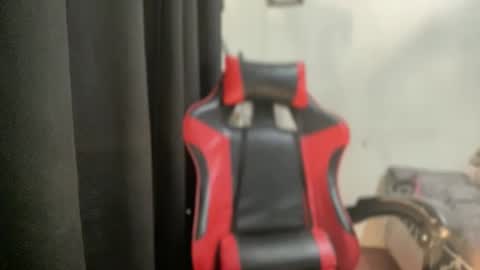 Snapshot of rosemae07 chatting on February 12, 10:32 am rosemae07 online show from February 12, 10:32 am