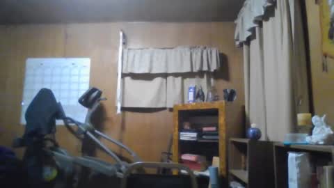 Snapshot of rosepanda chatting on December 30, 9:48 am Lost4gain online show from December 30, 9:48 am