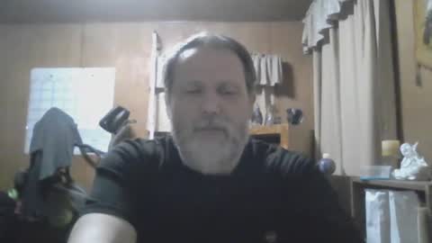 Snapshot of rosepanda chatting on February 6, 11:26 pm Lost4gain online show from February 6, 11:26 pm